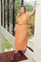 Vestido Plus Size Midi Elástico na Cintura Laranja 