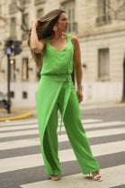 Conjunto de Calça e Blusa de Alça Verde