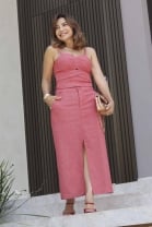 Conjunto de Saia com Fenda e Cropped de Alça Vermelho