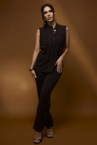 Conjunto de Calça e Colete Listrado Preto