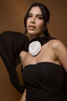 Macacão Tomara que Caia com Lenço Preto