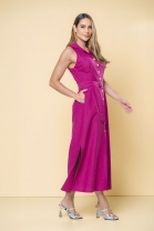 Vestido Midi com Abotoamento Frontal Cavado Fucsia
