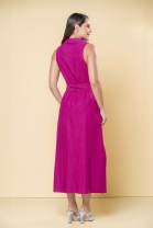 Vestido Midi com Abotoamento Frontal Cavado Fucsia