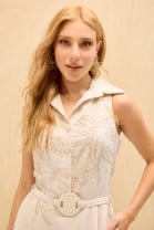 Vestido Midi Bordado com Cinto Removível Cru