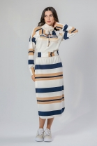 Conjunto de Saia Mídi e Blusa Gola Alta Listrado