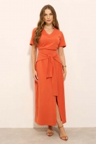 Vestido com Amarração Frontal em Malha Laranja