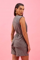 Conjunto de Short e Maxi Colete Cinza