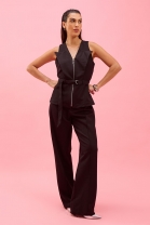 Conjunto de Calça e Colete com Cinto Preto