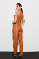 Conjunto de Calça e Blusa em Couro Ferrugem