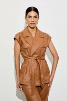 Conjunto de Calça e Colete em Couro Marrom