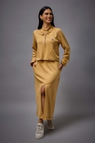 Conjunto de Saia Mídi e Cropped Moletinho Caramelo