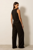 Conjunto de Calça e Blusa em Decote V Preto