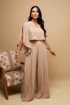 Conjunto de Calça Pantalona e Blusa bege