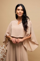 Conjunto de Calça Pantalona e Blusa bege