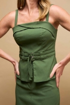 Conjunto de Saia com Fenda Frontal e Blusa Verde