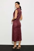 Conjunto de Saia e Colete com Zíper Frontal Vinho