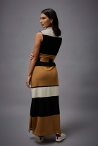 Vestido Longo Gola Alta Listrado Preto e Marrom