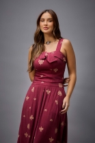 Conjunto de Saia Longa e Blusa Vinho