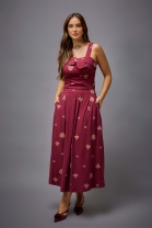 Conjunto de Saia Longa e Blusa Vinho