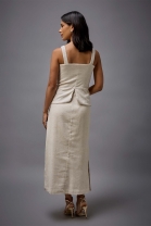 Conjunto de Saia e Blusa Barra Arredondada Cru