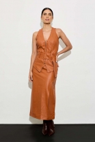 Conjunto de Saia Mídi e Colete em Couro Marrom