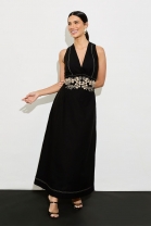 Vestido Longo em Decote V Preto