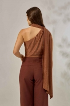 Blusa Ombro Único com Brilho Marrom