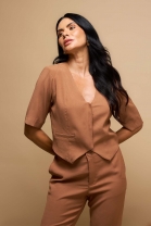 Conjunto de Calça e Blusa em Decote V Marrom