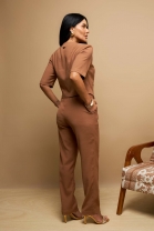 Conjunto de Calça e Blusa em Decote V Marrom