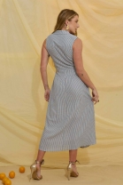 Vestido Mídi com Decote V Listrado