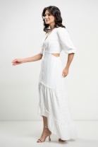 Vestido Assimétrico Listrado com Recorte Lateral