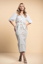 Conjunto de Saia Longa e Camisa com Amarração Frontal Off White