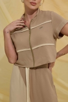 Conjunto de Saia e Blusa Cropped Marrom