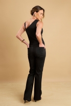 Conjunto de Calça e Blusa Assimétrica Preta