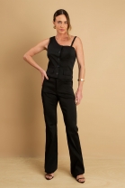 Conjunto de Calça e Blusa Assimétrica Preta