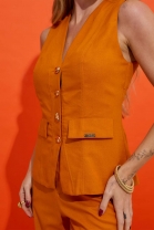 Conjunto de Bermuda e Colete Laranja