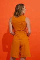 Conjunto de Bermuda e Colete Laranja