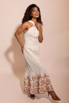 Vestido Midi Bordado com Amarração nas Costas Terra