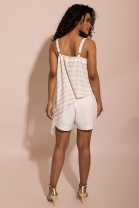 Conjunto de Short e Blusa Assimétrica Listrada
