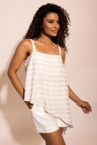 Conjunto de Short e Blusa Assimétrica Listrada