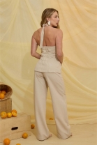 Conjunto de Calça e Blusa com Recorte Frontal Bege