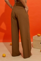 Calça em Alfaiataria Marrom