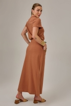 Conjunto de Saia Longa e Blusa em Decote V Marrom