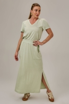 Conjunto de Saia Longa e Blusa em Decote V Verde