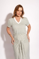 Conjunto Listrado de Saia Longa e Blusa Verde