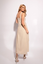 Conjunto de Saia e Blusa com Decote Quadrado Cru