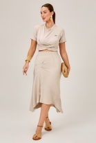 Conjunto de Saia e Cropped Torcido Bege