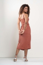 Conjunto de Saia com Fenda e Cropped Alongado Marrom