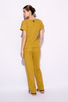 Conjunto de Calça e Blusa com Decote V Mostarda