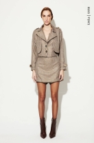 CONJUNTO DE SHORT SAIA E BLAZER CROPPED MARROM